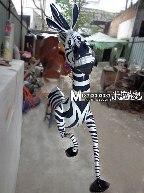 重庆玻璃钢雕塑卡通动物斑马